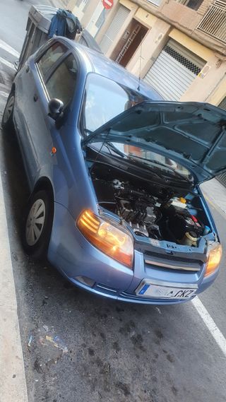 Daewoo Kalos 2003  Vendo cambio mayor valor