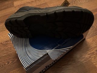 Botas de seguridad U-Power negras y azules