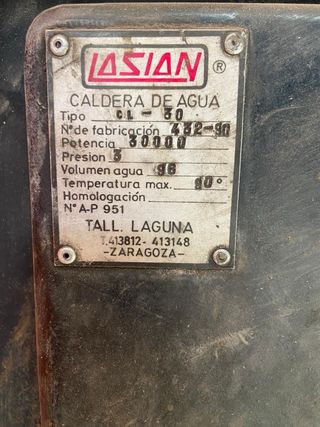 Caldera mixta leña y diesel