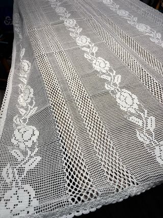 Toalha de mesa renda 153x231cm