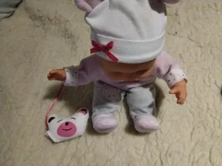 Muñeca Nenuco famosa quiere mimitos