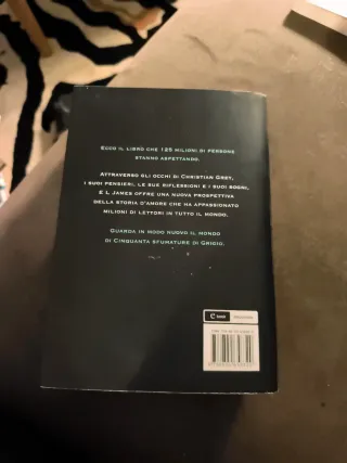 Grey (Italian Edition)