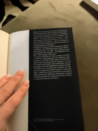 Grey (Italian Edition)