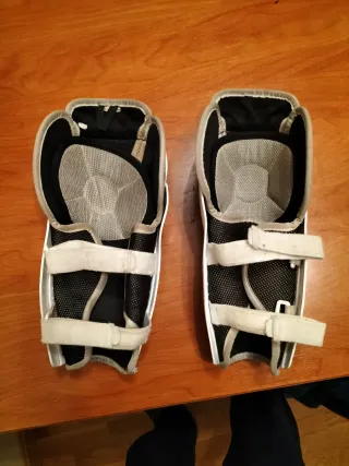 Espinilleras Bauer 10". Hockey hielo/linea