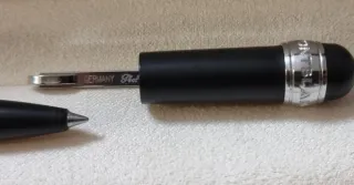 Bolígrafo Montblanc Negro