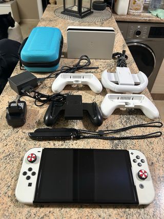 Nintendo Switch OLED + Accesorios