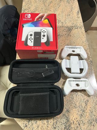 Nintendo Switch OLED + Accesorios
