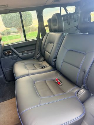 Mitsubishi Pajero GLS 2000