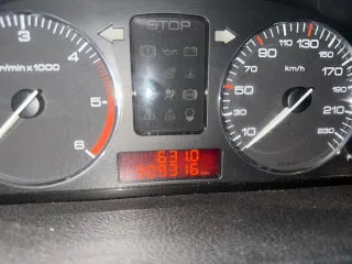 Peugeot 407, año 2006.
