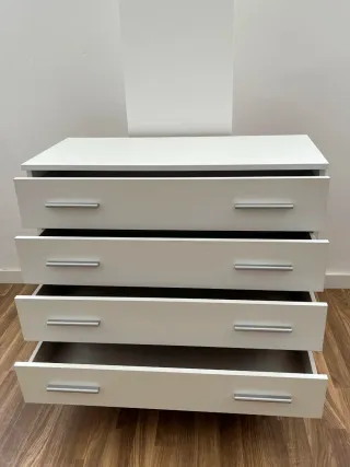 Cómoda 4 cajones