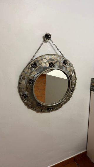 Espejo redondo decorativo con rosas y luz trasera