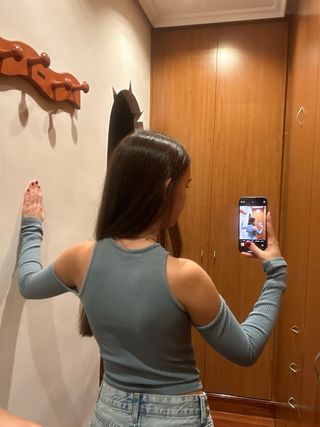 Pull&Bear Top Hombros Descubiertos Azul Celeste XS