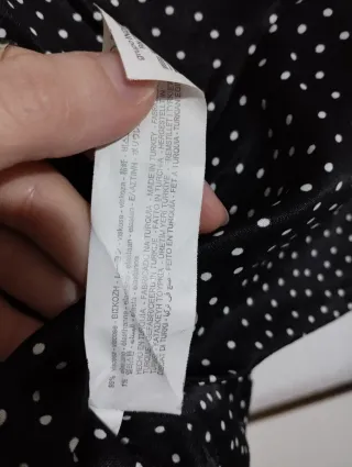 Blusa Zara satinada lunares