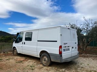 Vendo Ford Transit año 2007 para DESPIECES,