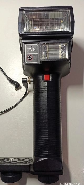 Flash fotografico semiprofessionale UNOMAT P360TCT