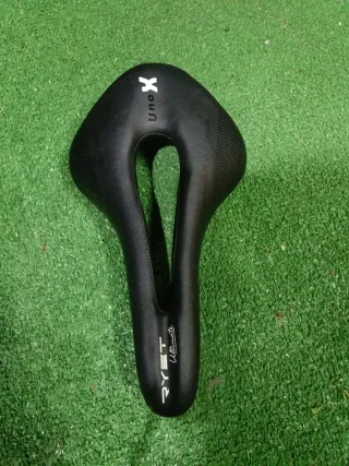 Sillín RYET Uno X Ultimate Negro