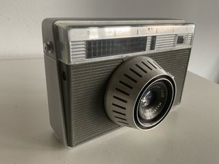 1126. Cámara rusa PENTACON PRAKTI. Rara.