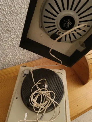 Tocadiscos Vinilo Cosmo Vintage Portátil