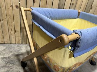 MOISÉS / CUNA DE BEBÉ CON RUEDAS Y COLCHÓN