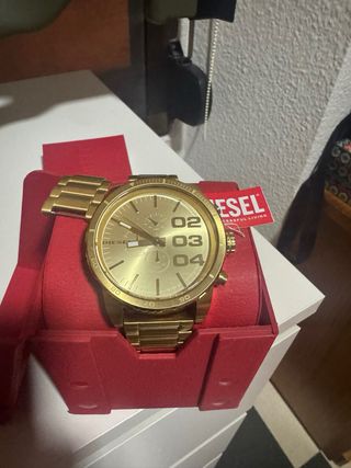 Reloj Diesel Dorado