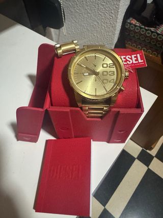 Reloj Diesel Dorado