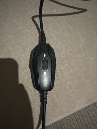 Auriculares gaming con micrófono y luces. 3 usos