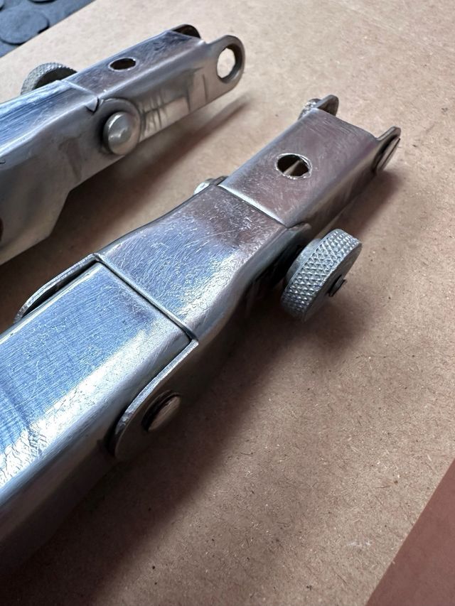 Juego Bisagras Capó Seat 600 Inox