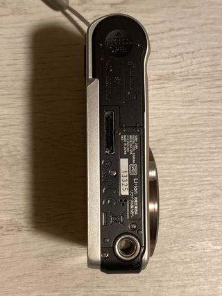 Cámara Sony Cyber-shot DSC-H55 comprada en Japón