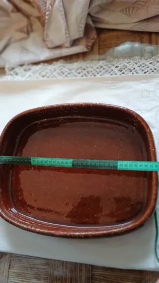 Fuente barro Zamora 31x38cm y Jarra P. Arzobispo.