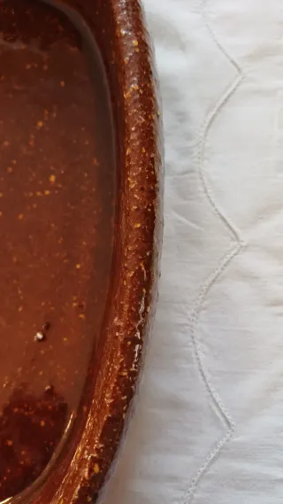 Fuente barro Zamora 31x38cm y Jarra P. Arzobispo.