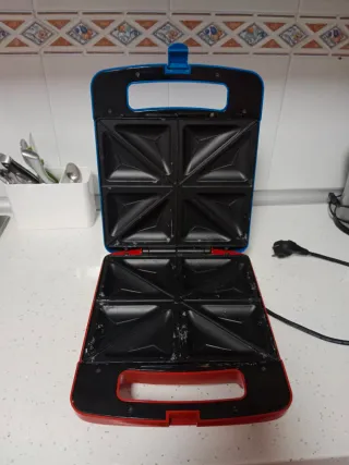 Sandwichera para 4 sándwiches