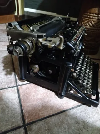 Macchina da scrivere Underwood