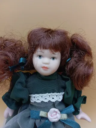 Bambola di porcellana • Dolls' House Collection