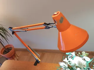 Lámpara flexo naranja Seminara años 70s vintage