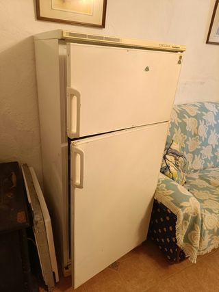 Frigorífico blanco Corberó