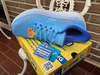 Skechers Mujer Azul Max Cushion  Todas las tallas