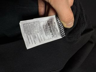 Felpa nera con stampa grafica