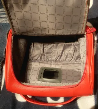 Beauty case da viaggio capiente nuovo