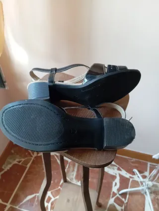 Sandali MOENIA neri e beige