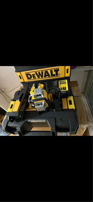 Nivel Láser DeWalt con Batería