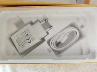 Cargador móvil Doogee sin estrenar