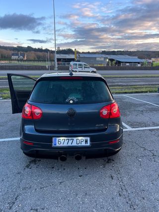 Volkswagen Golf 2005