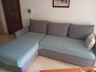 Sofá cama chaise longue con arcón