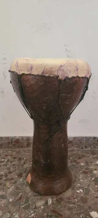 Timbales de percusión decorados