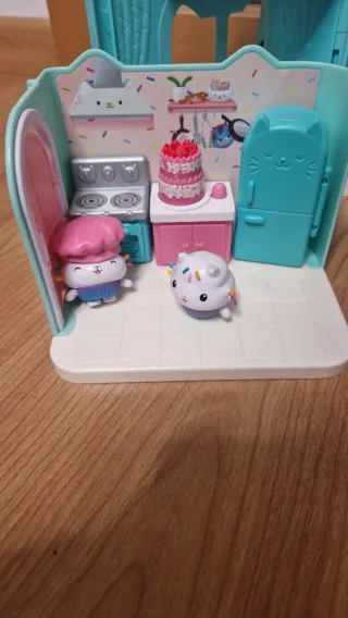 Casa de Muñecas Gabby + Cocina