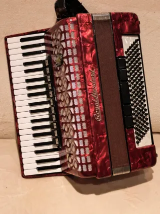 Acordeón Royal Standart 120 Bajos