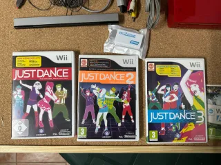 Nintendo Wii Roja Completa + 5 Juegos