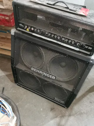 Amplificador Behringer VX 100