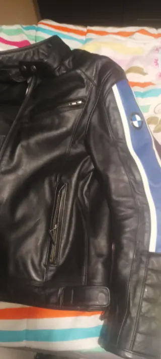 Chaqueta de cuero BMW Moto.