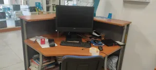 Mueble de oficina de madera